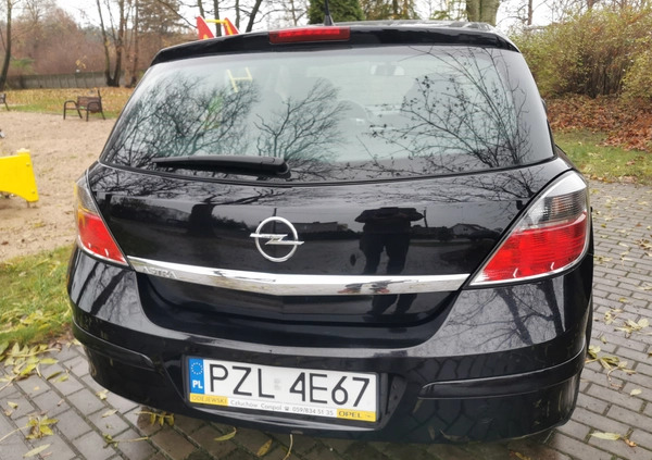 Opel Astra cena 17500 przebieg: 243080, rok produkcji 2011 z Ostróda małe 704